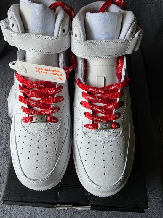 Nike White Air Force 1 High with Red Supreme Laces - Picture 2 of 16